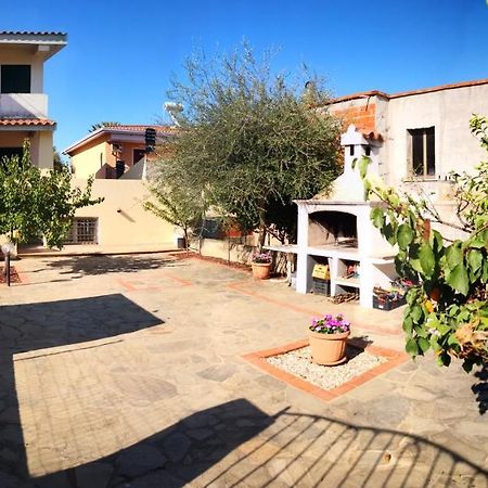 Вилла Casa Il Giardino Орозеи Экстерьер фото