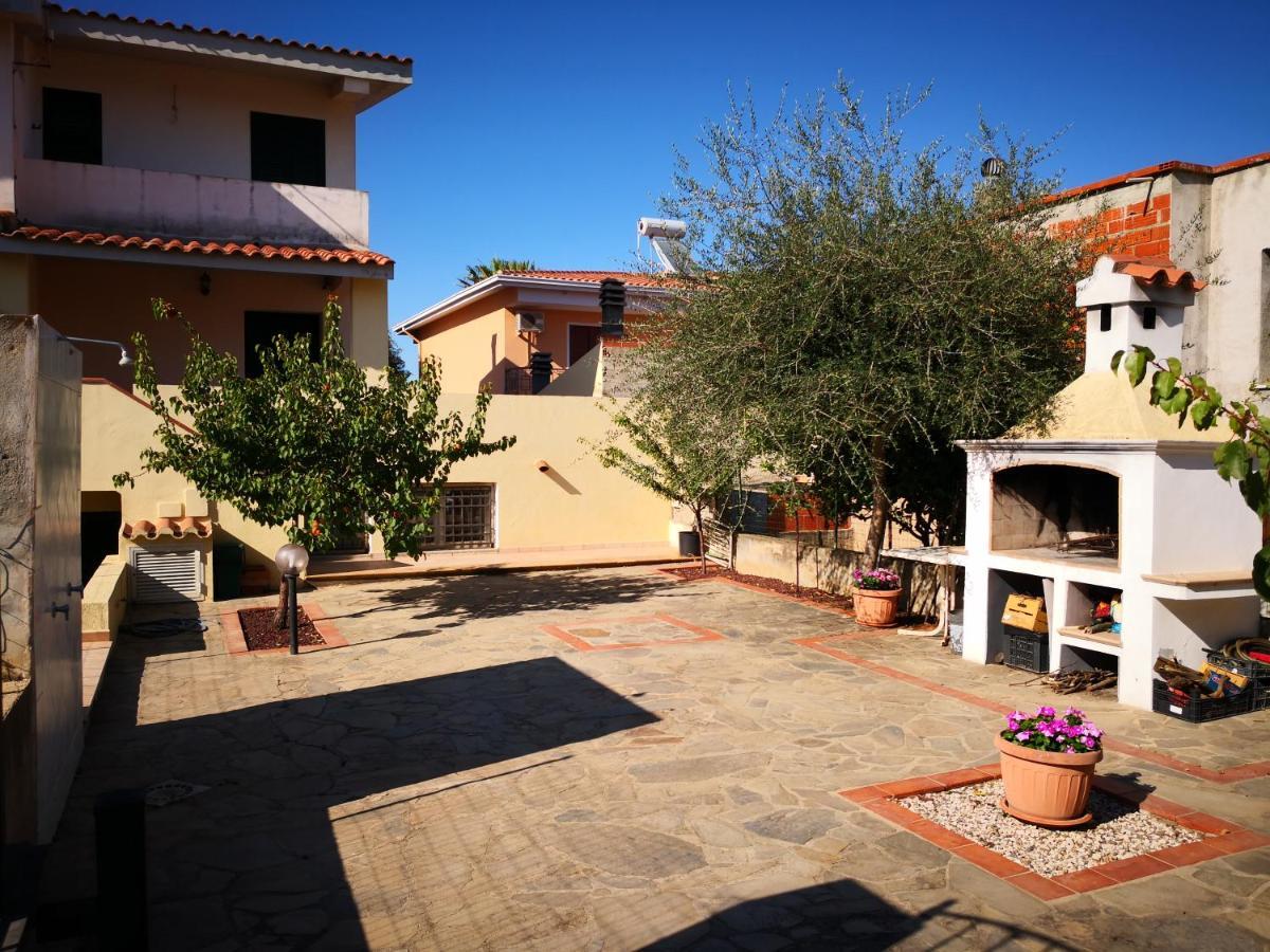 Вилла Casa Il Giardino Орозеи Экстерьер фото